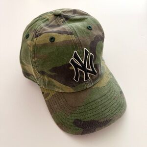 NWOT New York Yankees Camo ‘47 Clean Up Baseball Cap